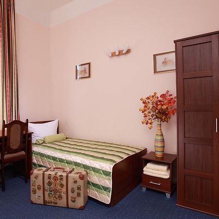 Hotel-Pension Cortina Берлін Екстер'єр фото